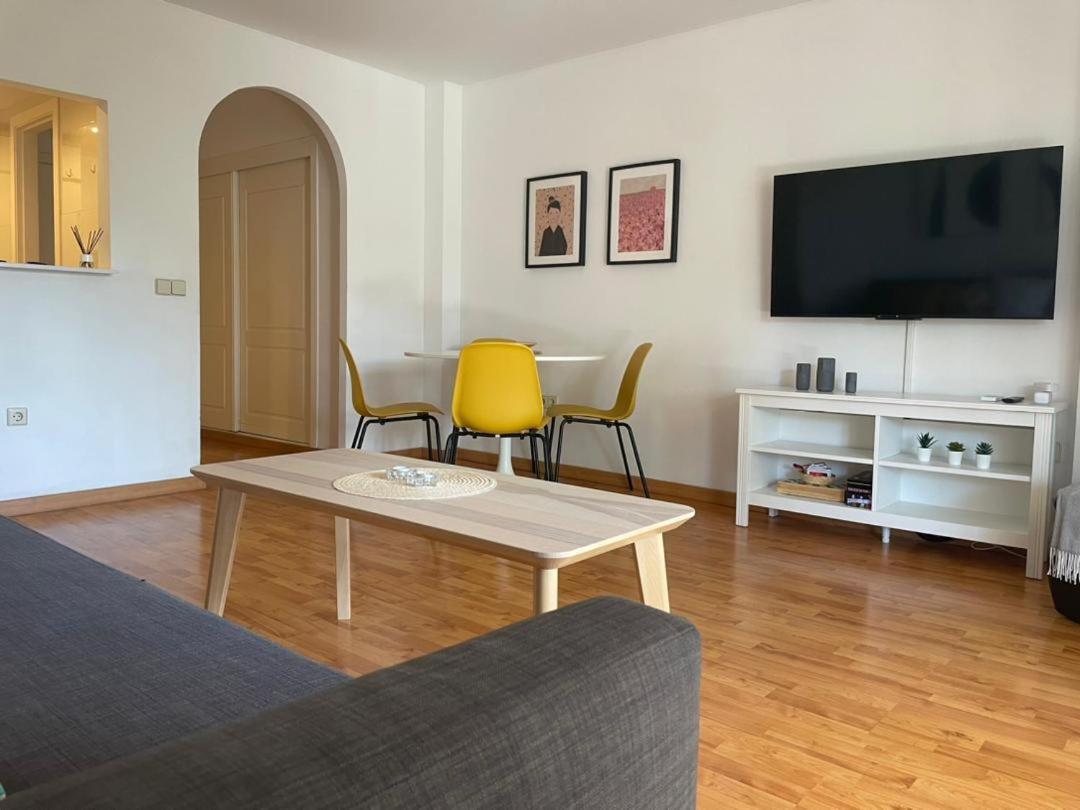 Calido Apartamento Con Gran Terraza Y Vistas A 600 Metros Del Mar 贝纳尔马德纳 外观 照片